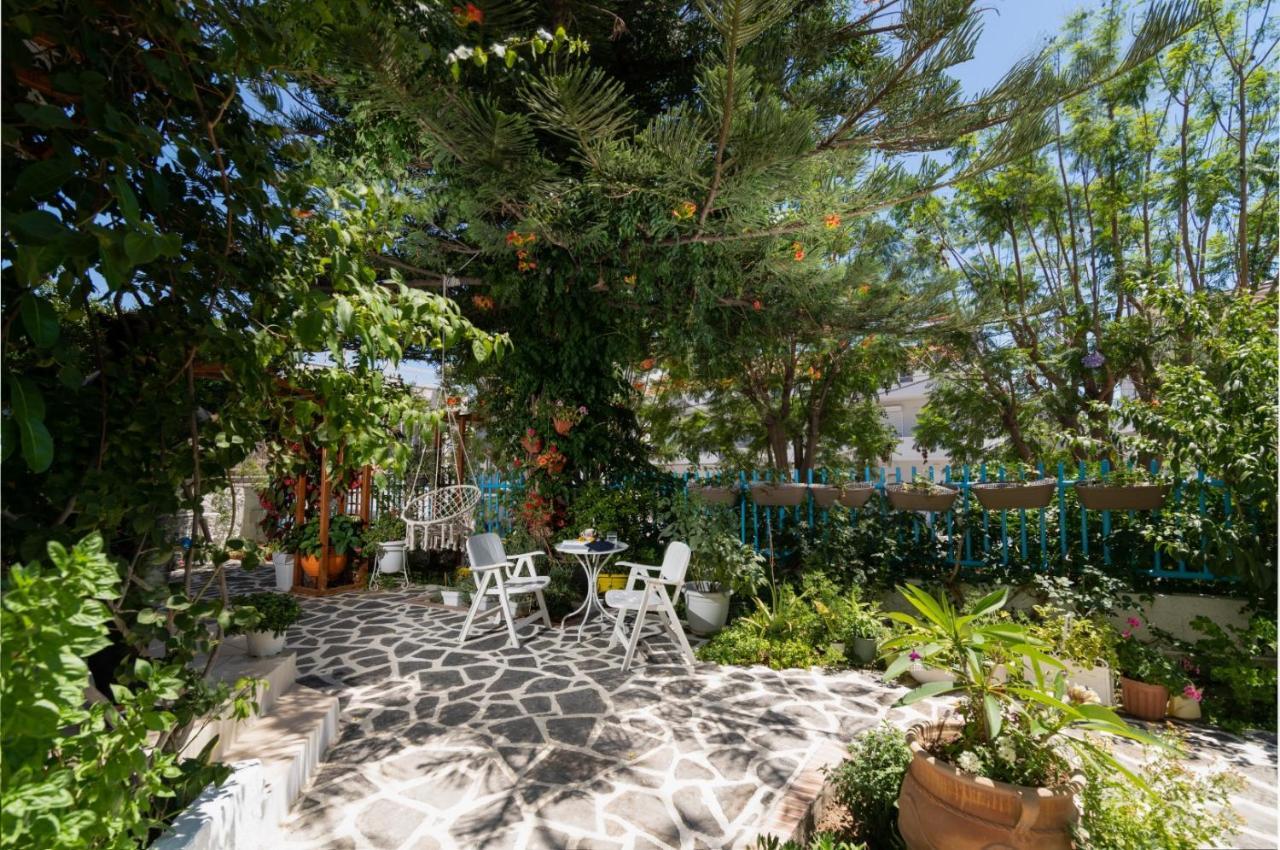 House Of Flowers * Rhodes City