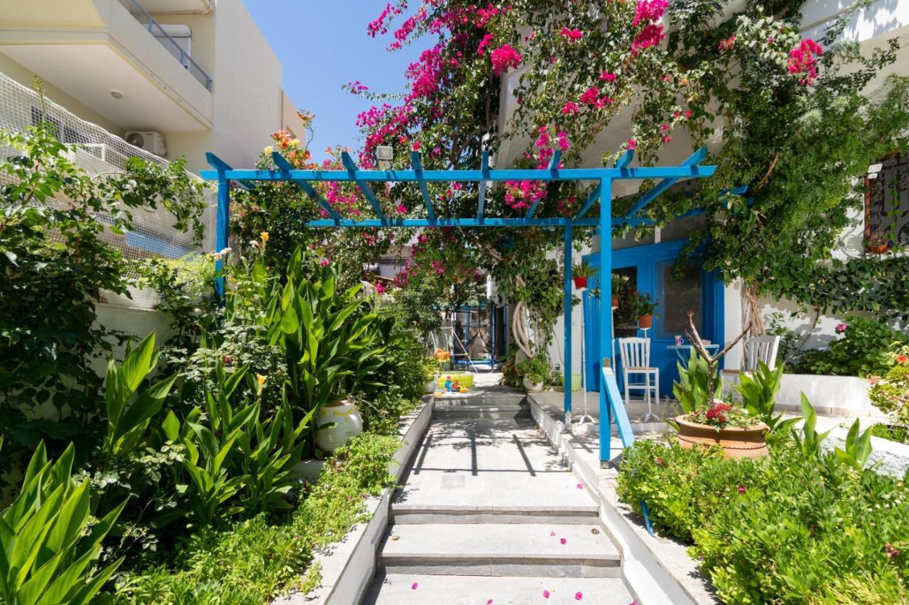 Apartment House Of Flowers *
